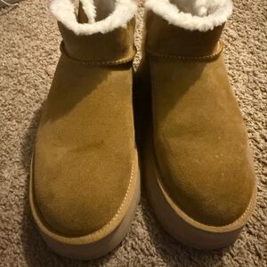 Koolaburra Tan  Boots